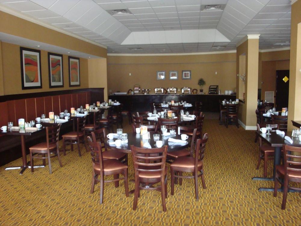 Holiday Inn & Suites Boston Peabody, An Ihg Hotel Екстериор снимка