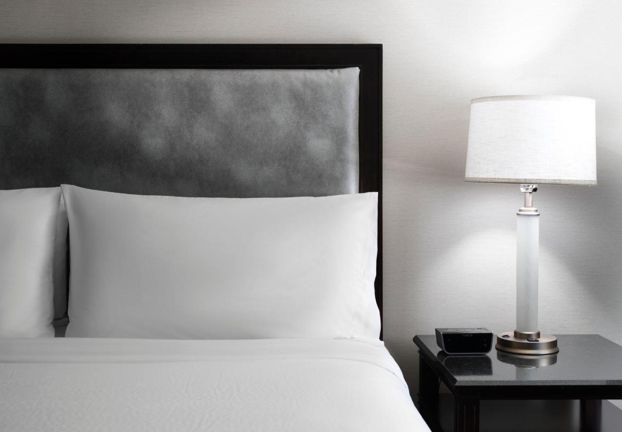 Holiday Inn & Suites Boston Peabody, An Ihg Hotel Екстериор снимка