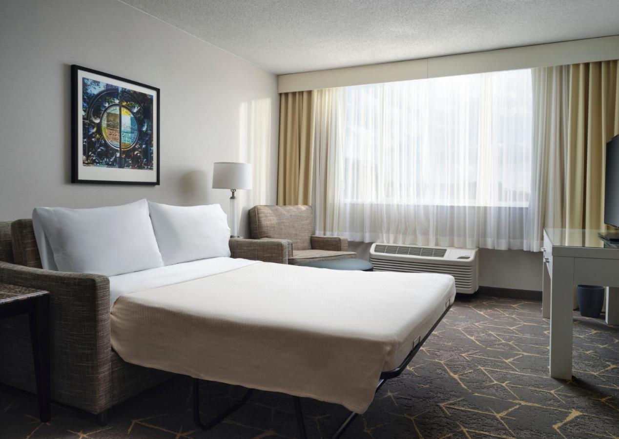 Holiday Inn & Suites Boston Peabody, An Ihg Hotel Екстериор снимка