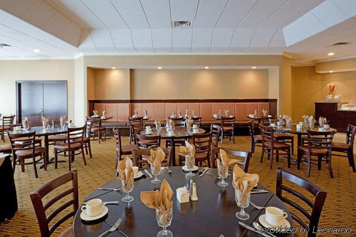 Holiday Inn & Suites Boston Peabody, An Ihg Hotel Ресторант снимка