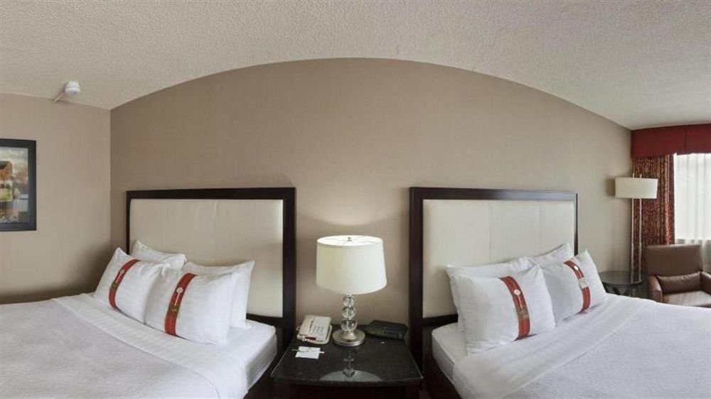 Holiday Inn & Suites Boston Peabody, An Ihg Hotel Екстериор снимка