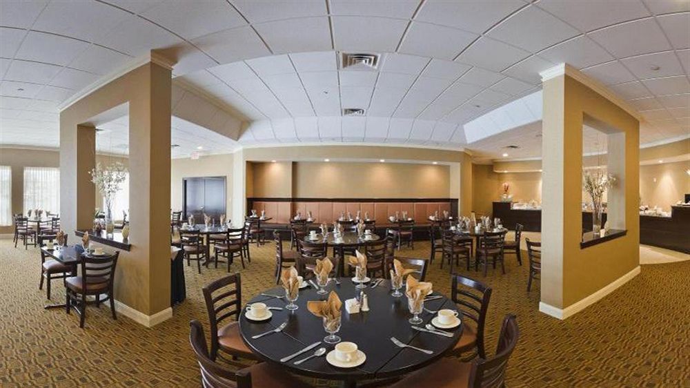 Holiday Inn & Suites Boston Peabody, An Ihg Hotel Екстериор снимка